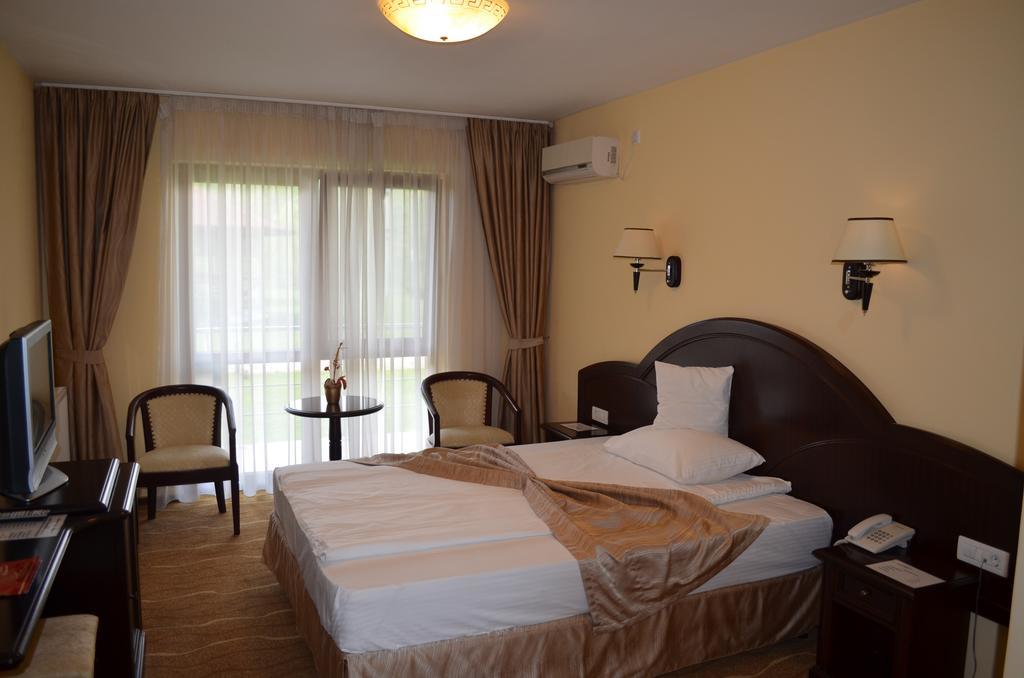 Hotel Astoria Alba Iulia Habitación foto