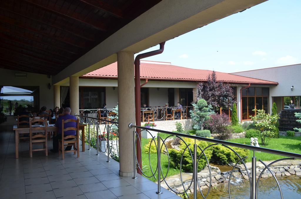 Hotel Astoria Alba Iulia Exterior foto