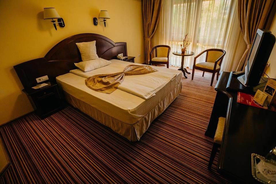 Hotel Astoria Alba Iulia Exterior foto